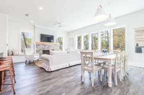 GRAND Lakeside View & Close to Beach Access